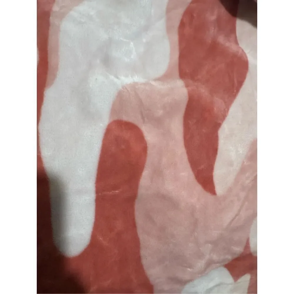 VS PINK camo camouflage Sherpa teddy fur throw BLANKET guc